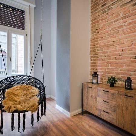 Aradi Chic Apartment บูดาเปสต์ ภายนอก รูปภาพ